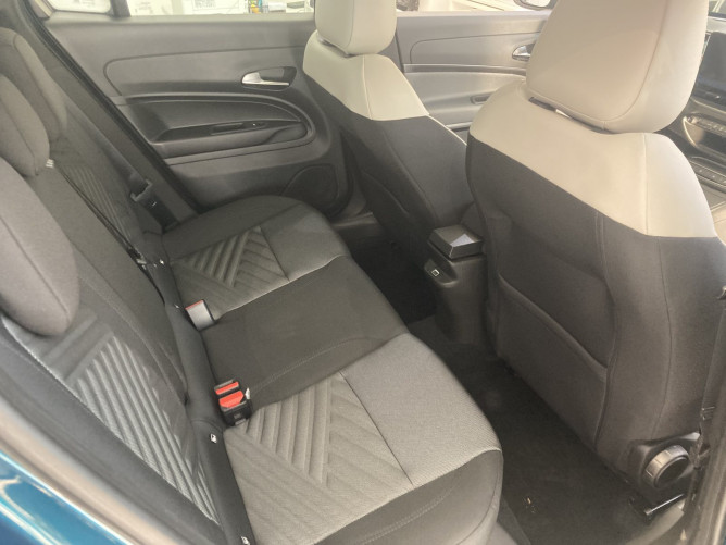 FIAT 600 1.2 100 KS MHEV DCT6 ICON + TECH 