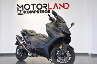 Yamaha T MAX 