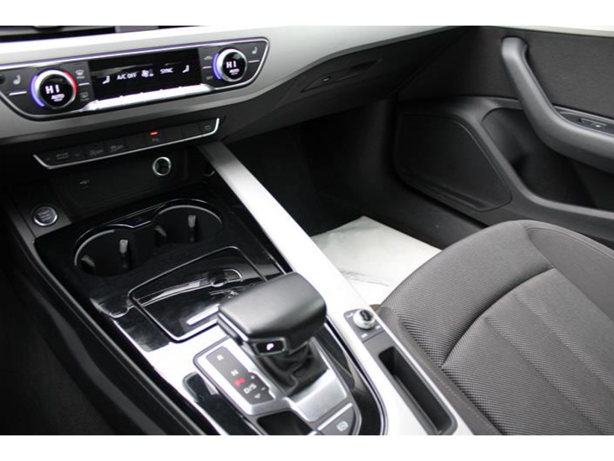 Audi A4 2.0 TFSI Hybrid 