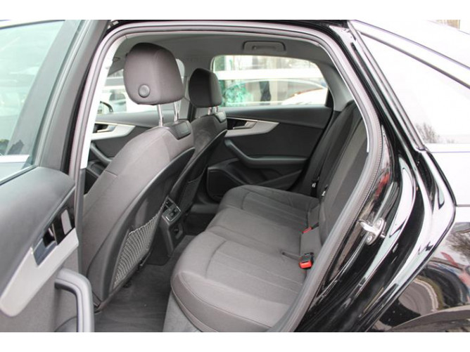Audi A4 2.0 TFSI Hybrid 