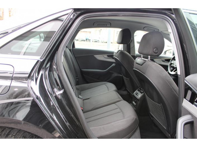 Audi A4 2.0 TFSI Hybrid 