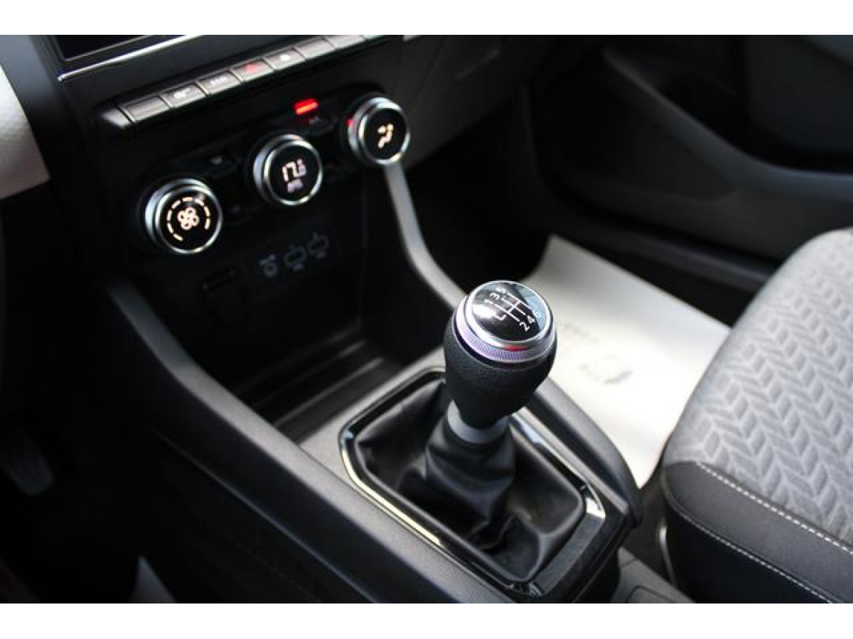Renault Clio 1.0 TCE Intens 
