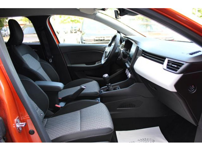 Renault Clio 1.0 TCE Intens 