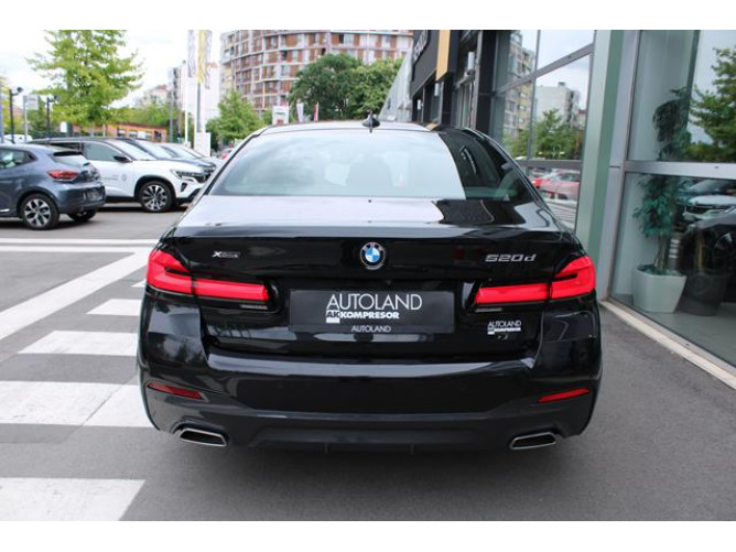 BMW 520 2.0 D XDRIVE 