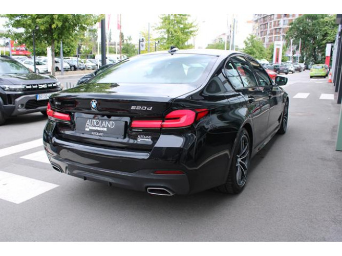 BMW 520 2.0 D XDRIVE 