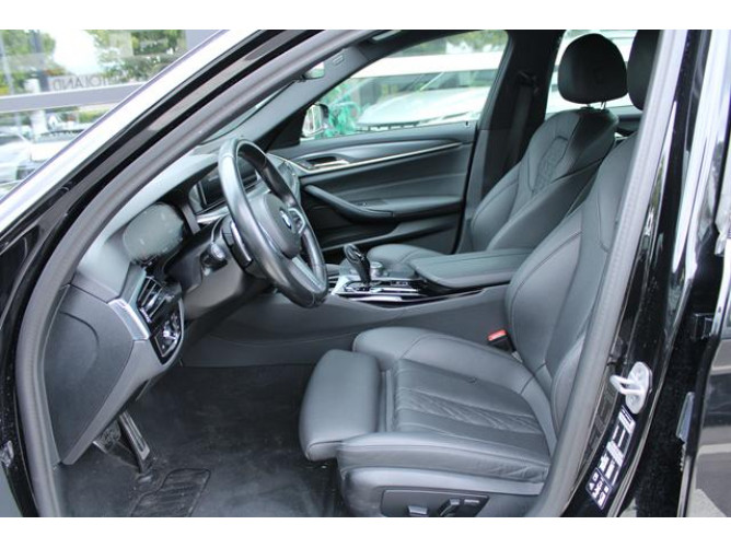 BMW 520 2.0 D XDRIVE 
