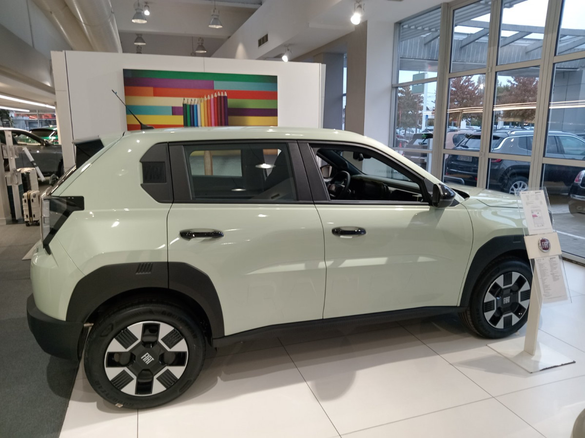 Fiat Grande Panda 1.2 100KS HIBRID eDCT ICON + TECH 
