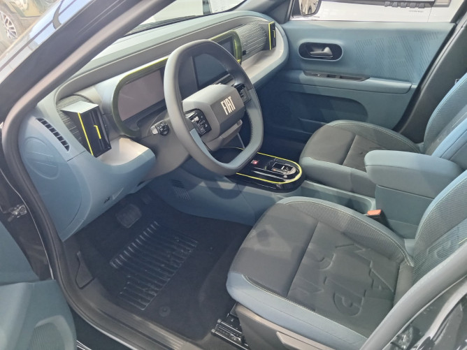 Fiat Grande Panda 1.2 100KS HIBRID eDCT ICON + STYLE 