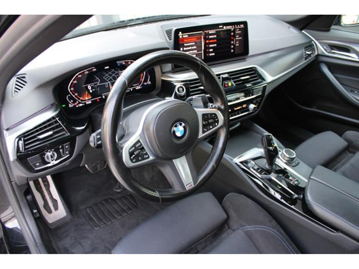 BMW 520 2.0D XDRIVE M 