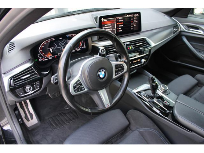 BMW 520 2.0D XDRIVE M 