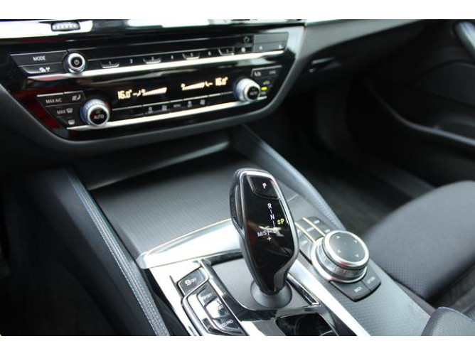 BMW 520 2.0D XDRIVE M 