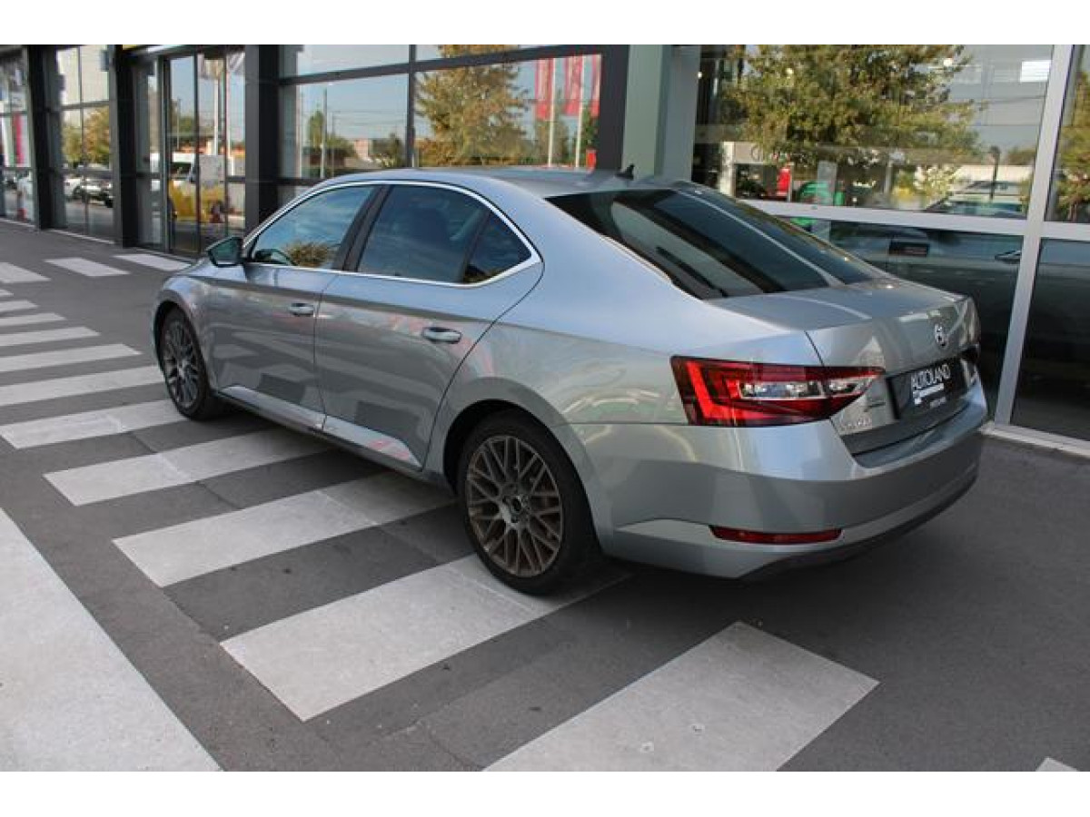Škoda Superb 2.0 TDI STYLE 4X4 