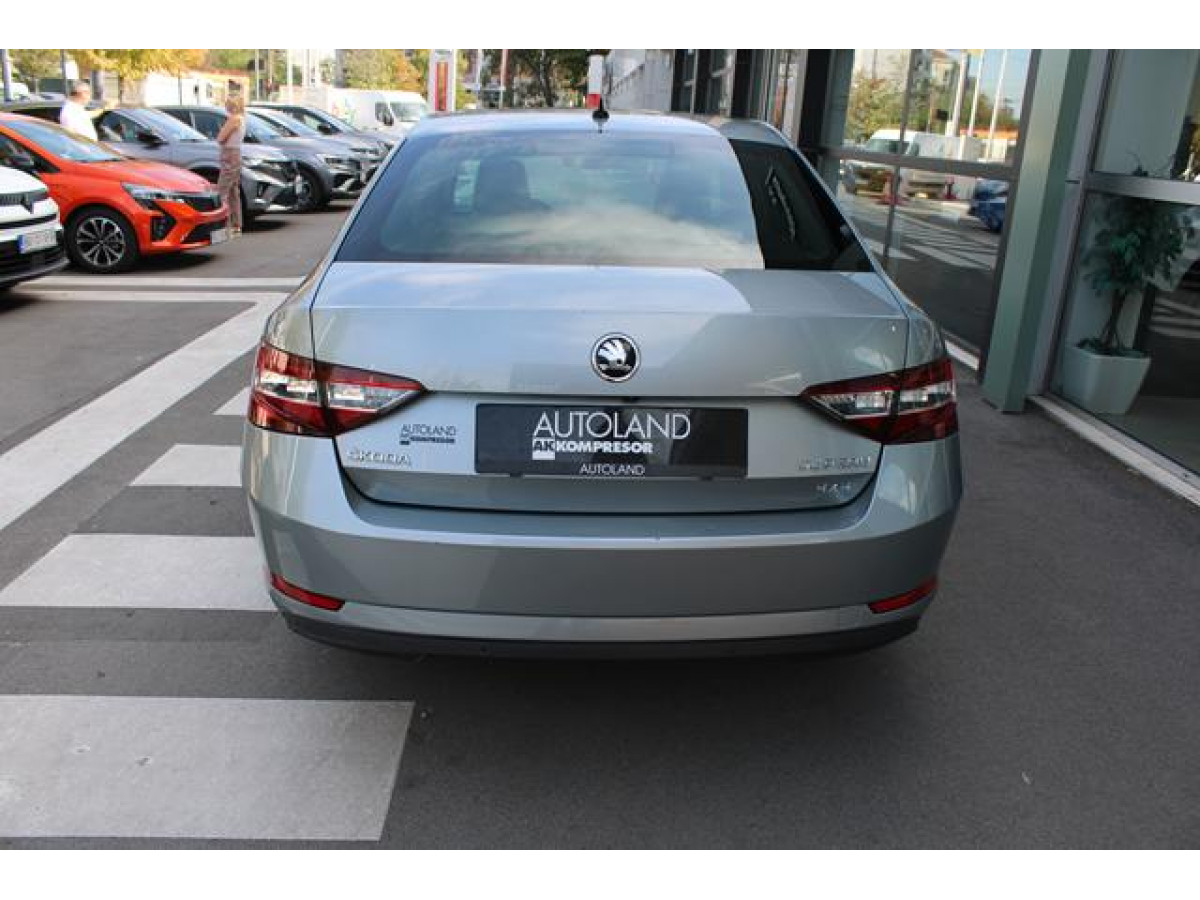 Škoda Superb 2.0 TDI STYLE 4X4 