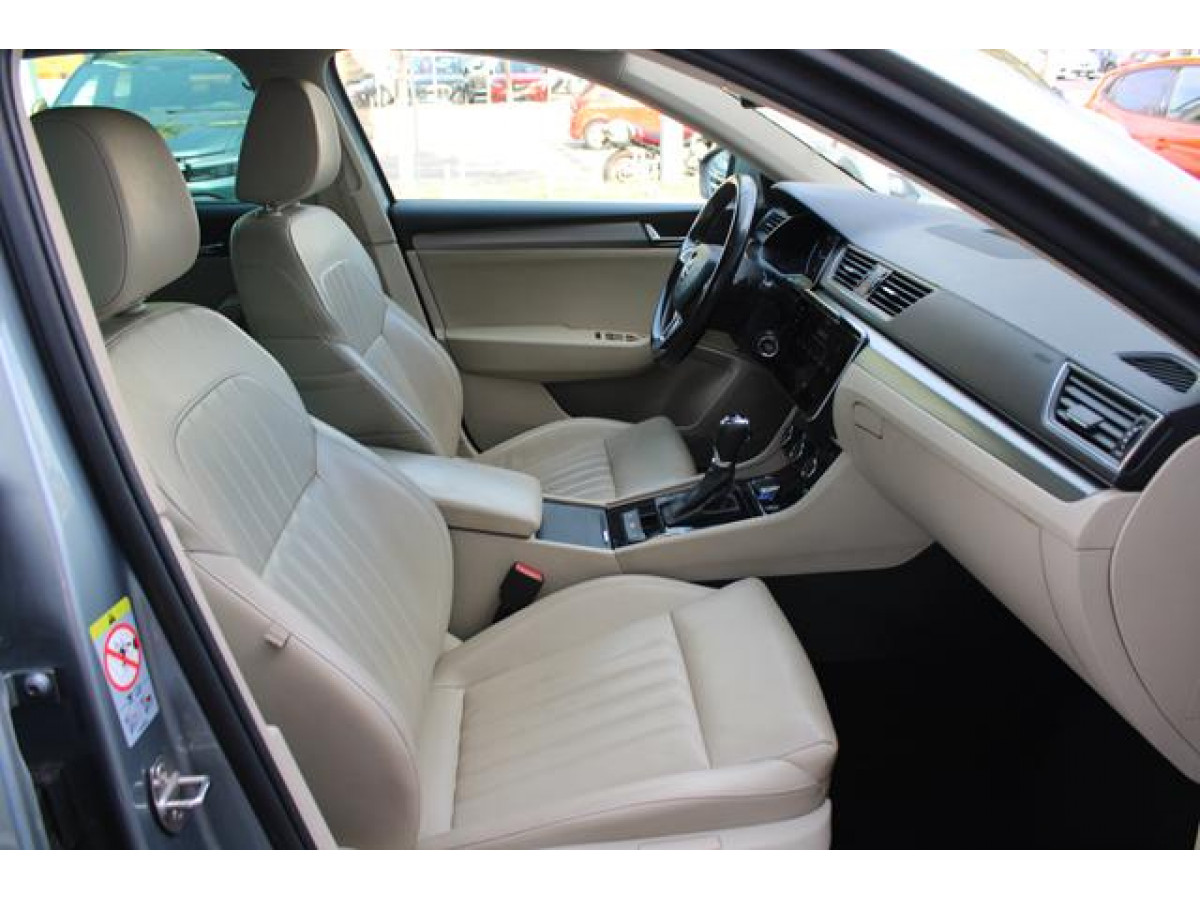 Škoda Superb 2.0 TDI STYLE 4X4 