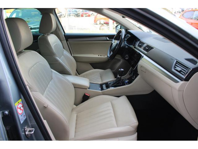 Škoda Superb 2.0 TDI STYLE 4X4 