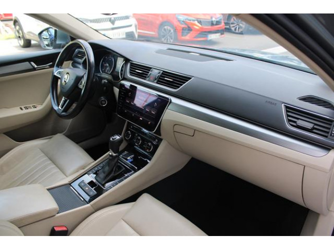 Škoda Superb 2.0 TDI STYLE 4X4 