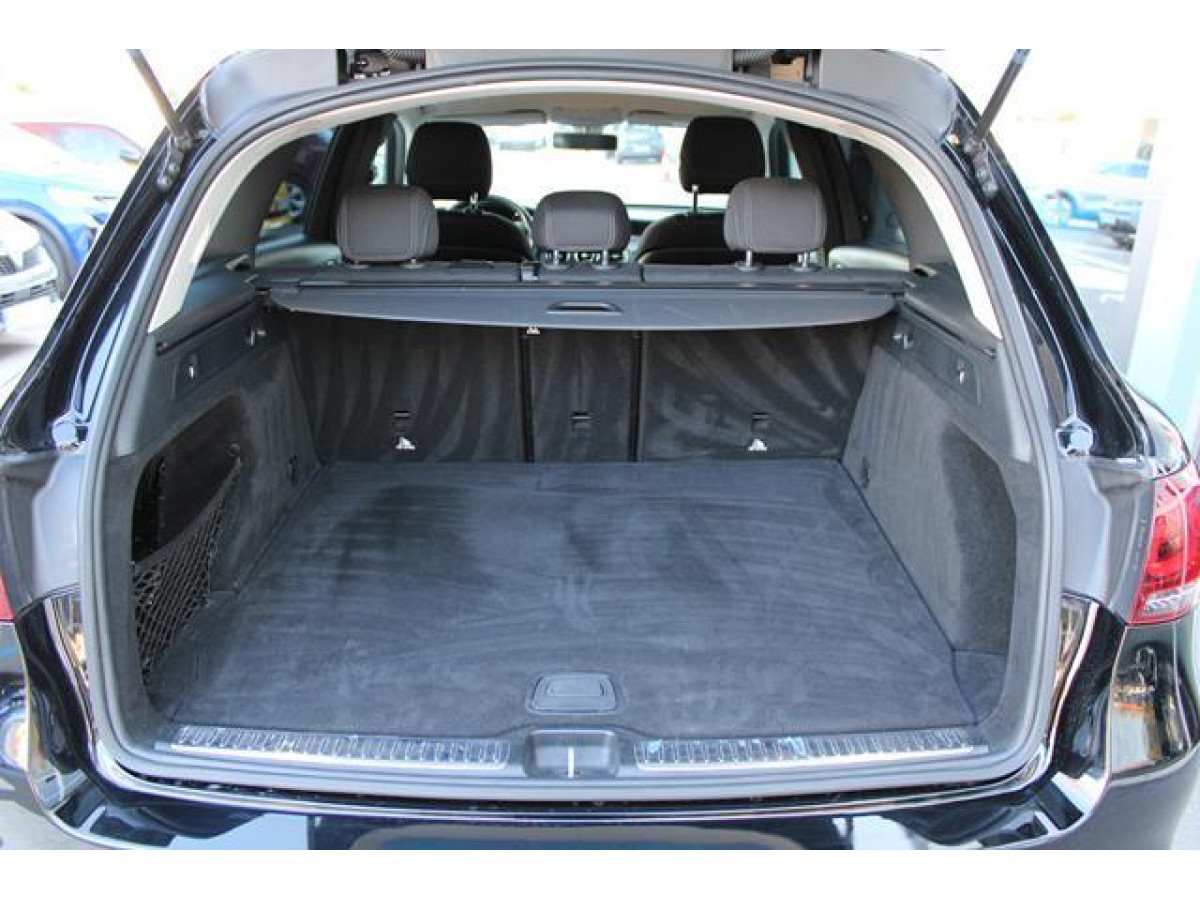 MERCEDES BENZ GLC 220D 4MATIC 