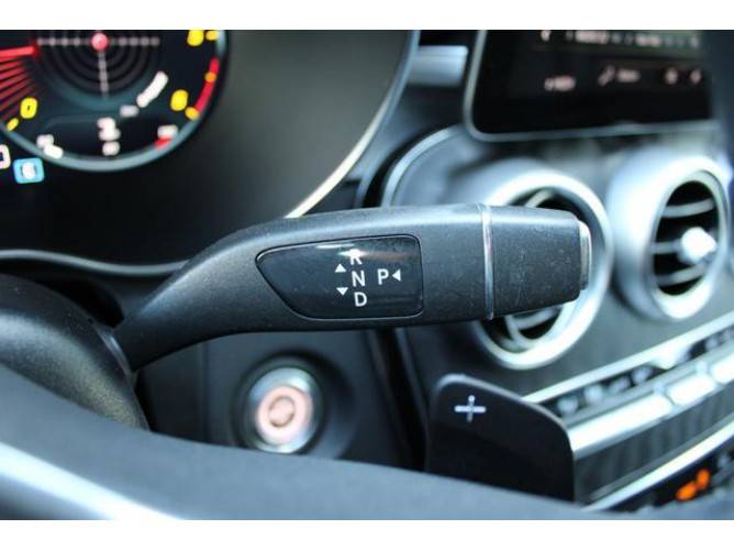 MERCEDES BENZ GLC 220D 4MATIC 