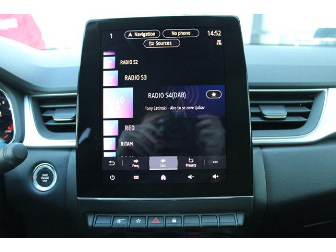 Renault Captur 1.3 tCe Hyb. DCT In. 