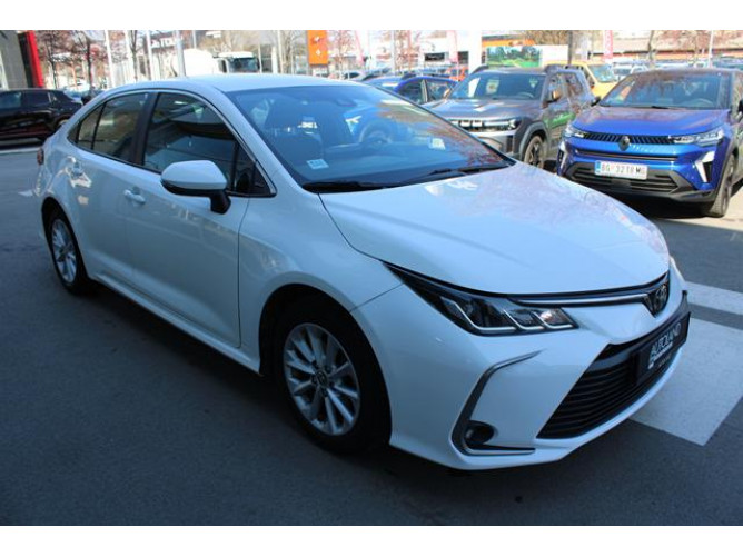 Toyota Corolla 1.5 Luna 