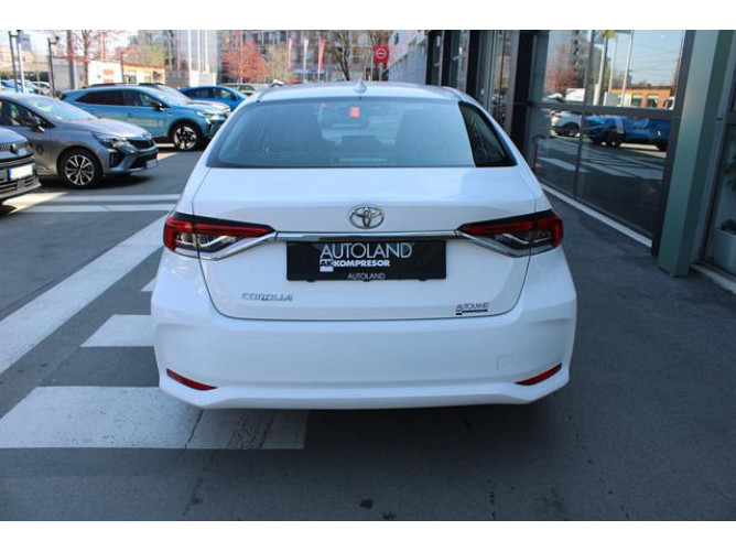 Toyota Corolla 1.5 Luna 