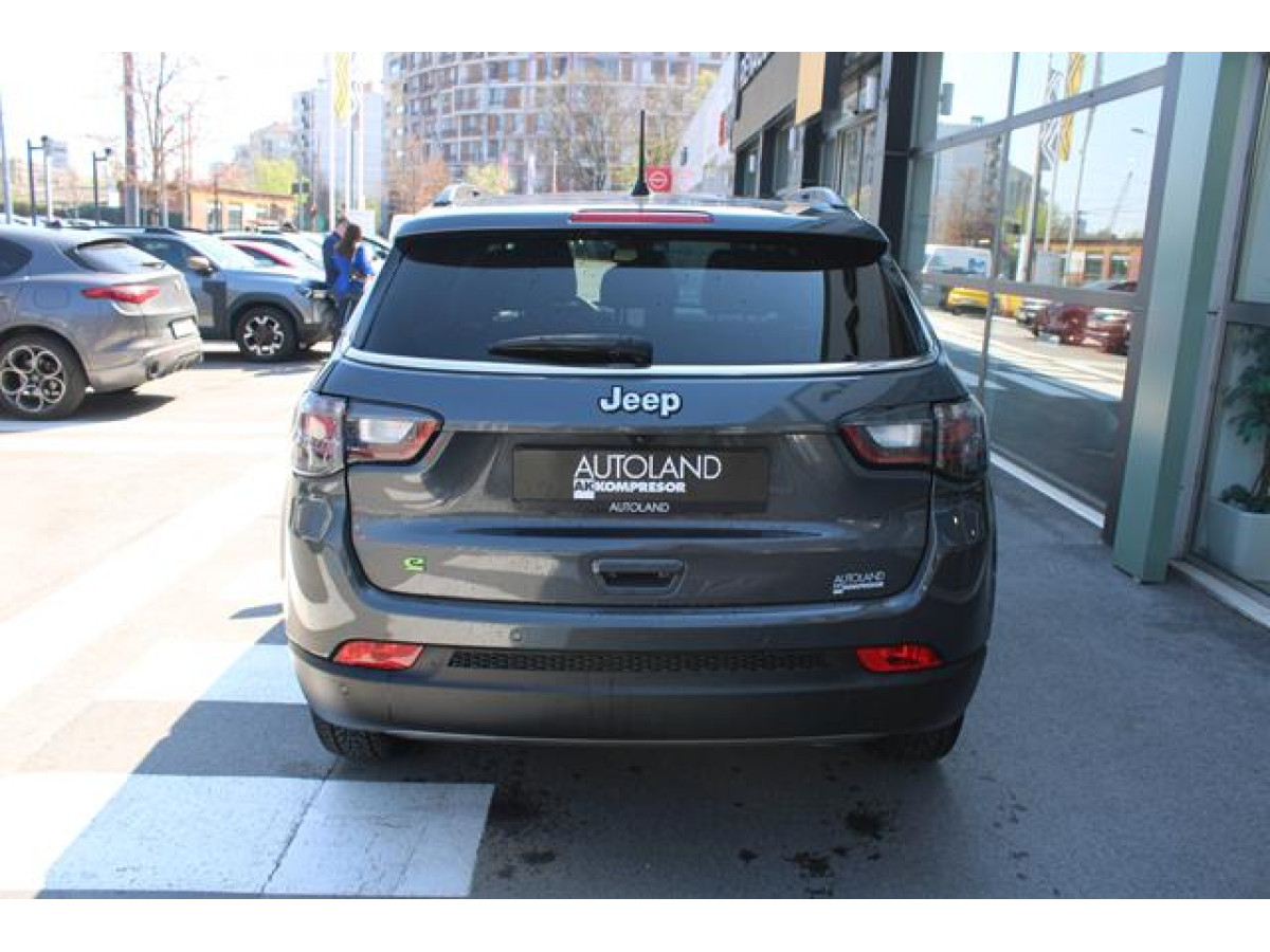 Jeep Compass 1.5 MHEV DCCT 