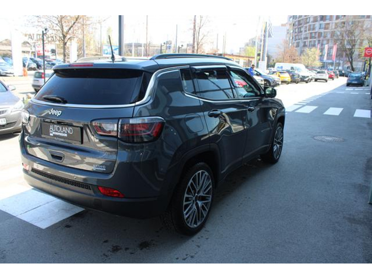 Jeep Compass 1.5 MHEV DCCT 