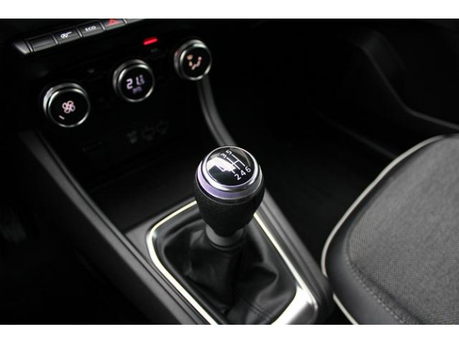 Renault Captur 1.0 tCe Intens 