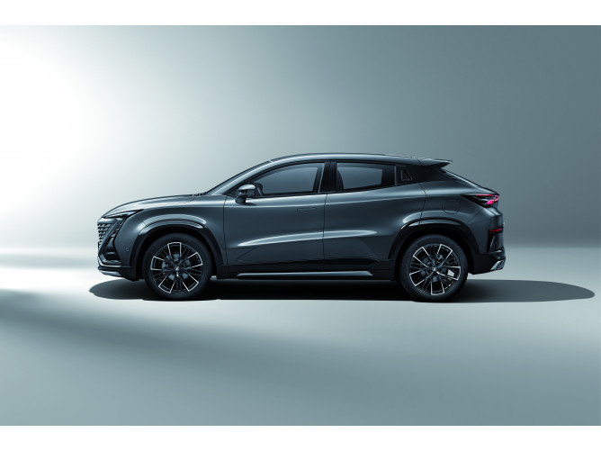 CHANGAN UNI-T 1.5TGDI TECH 2WD 