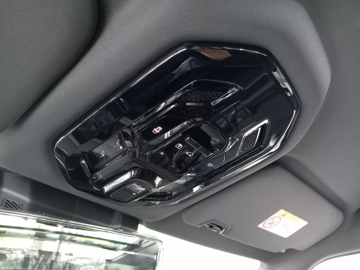 Jetour T2 2.0 TD 250ks LUX 