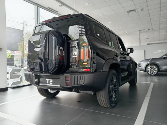 Jetour T2 2.0 TD 250ks LUX 