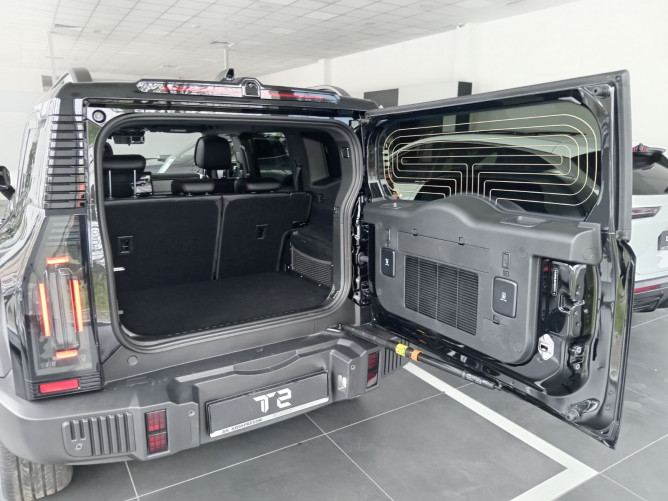 Jetour T2 2.0 TD 250ks LUX 