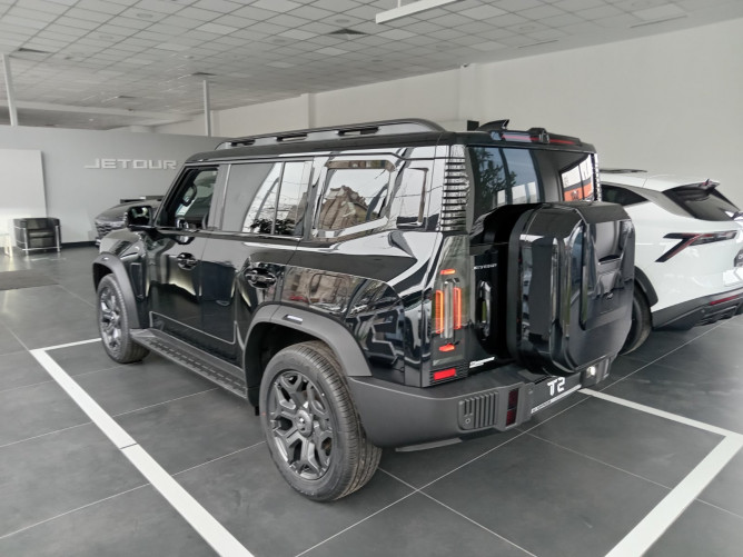 Jetour T2 2.0 TD 250ks LUX 