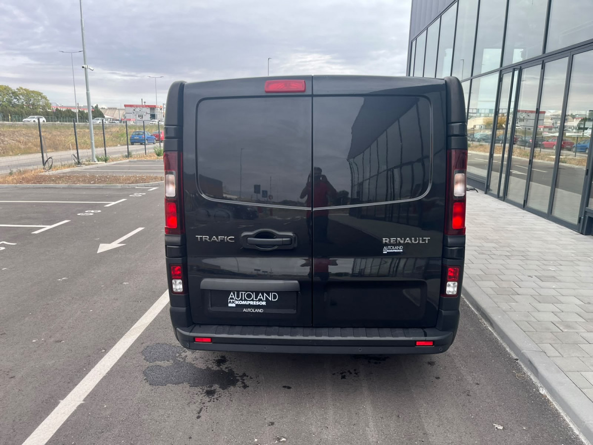 Renault Trafic 2.0 dCi 