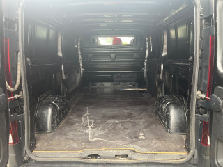 Renault Trafic 2.0 dCi 