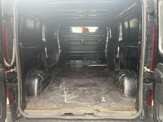 Renault Trafic 2.0 dCi 