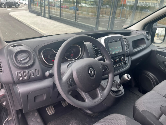 Renault Trafic 2.0 dCi 