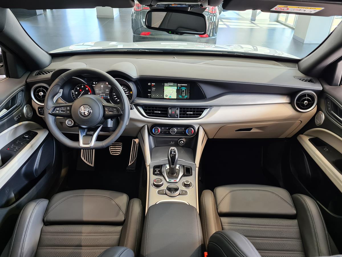 Alfa Romeo Stelvio 2.2 210ks AT8 Q4 Veloce