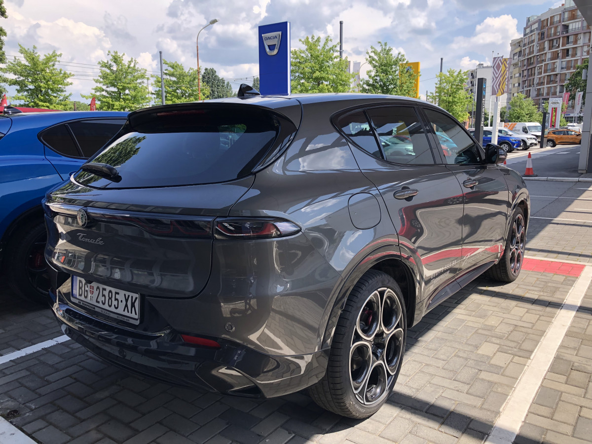 Alfa Romeo Tonale 1.5 MHEV 160ks+20ks FWD DCT7 SPECIALE