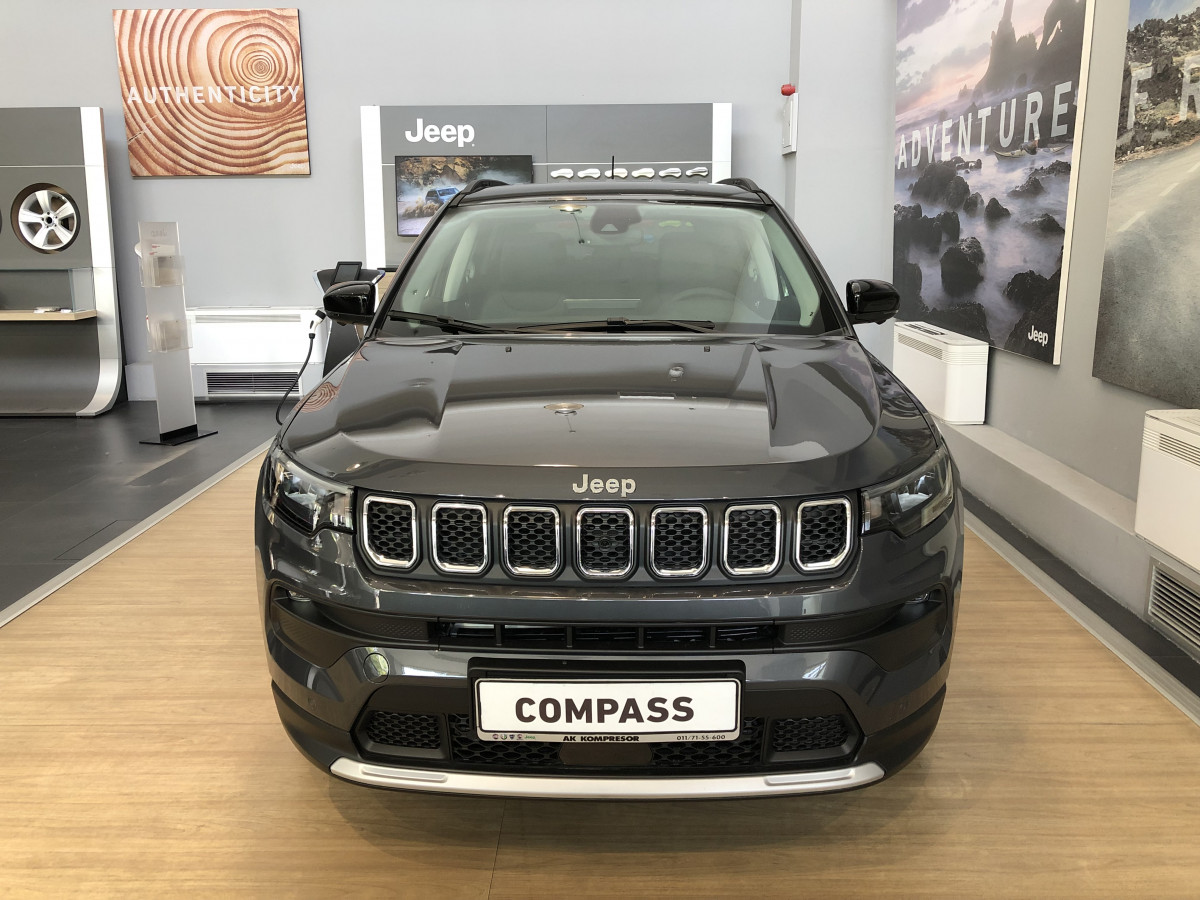 Jeep Compass 1.6mjet 130ks MT Limited -pack 2