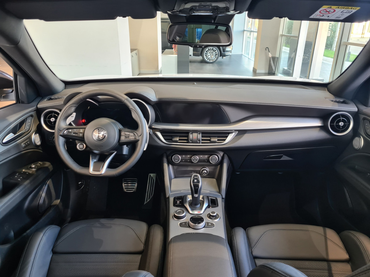 Alfa Romeo Stelvio 2.0 Petrol 280KS Q4 AT8 VELOCE