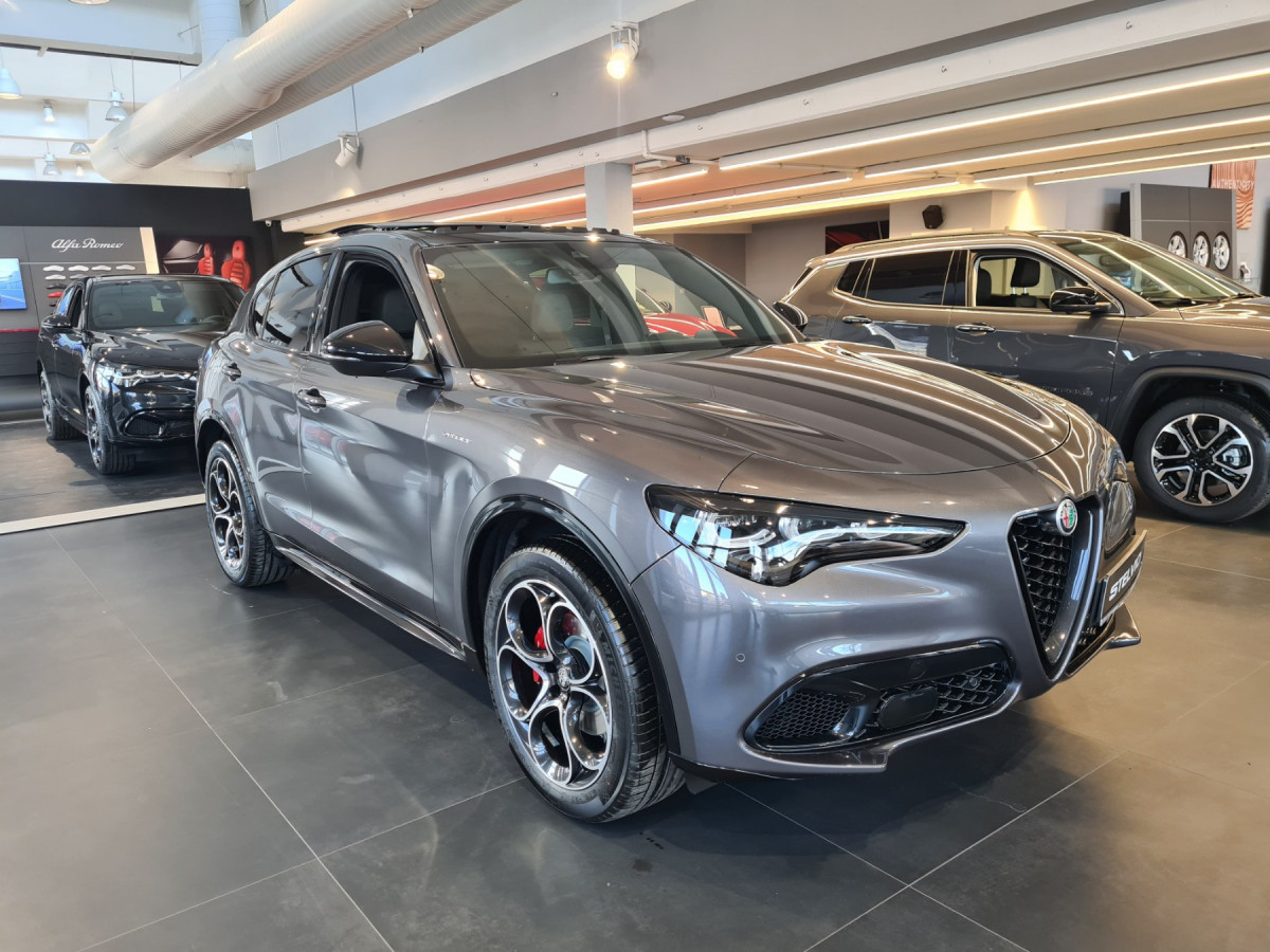 Alfa Romeo Stelvio 2.0 Petrol 280KS Q4 AT8 VELOCE