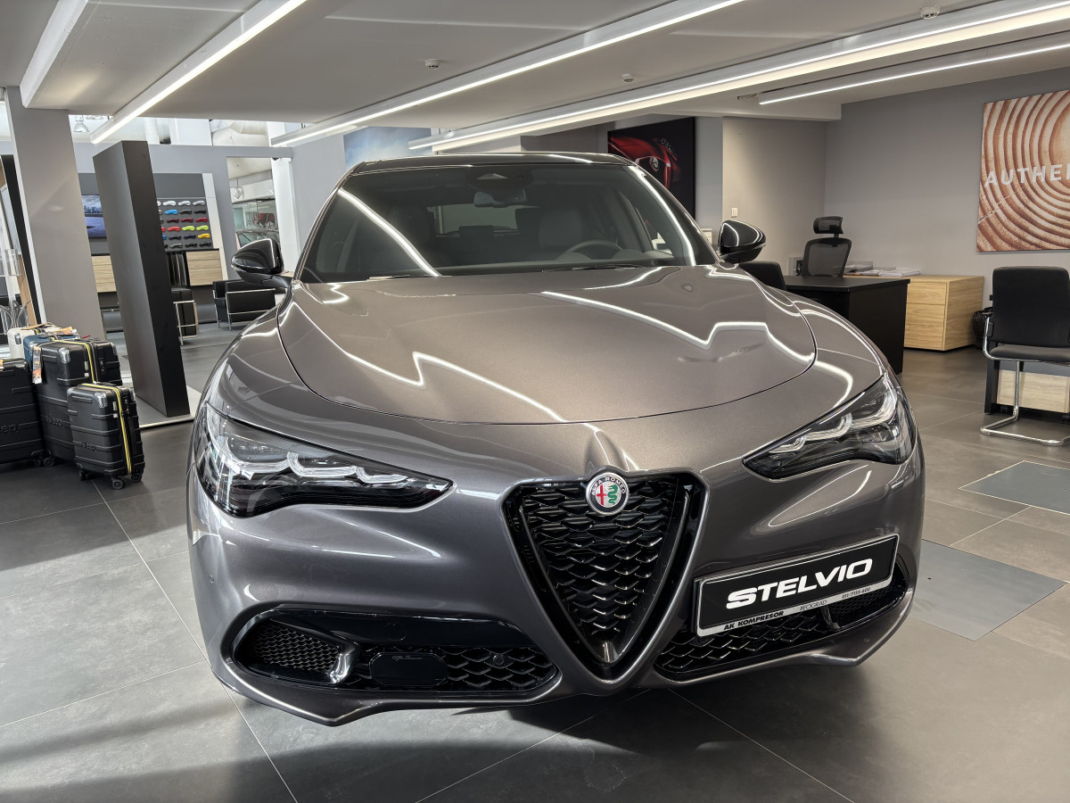 Alfa Romeo Stelvio 2.0 Petrol 280KS Q4 AT8 VELOCE