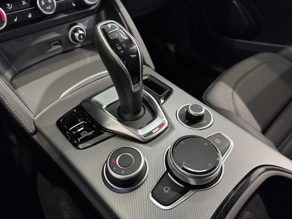 Alfa Romeo Stelvio 2.0 Petrol 280KS Q4 AT8 VELOCE 