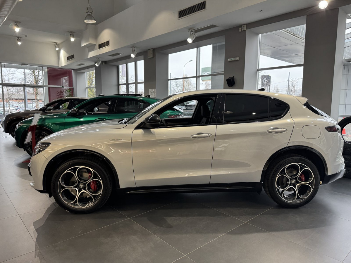Alfa Romeo Stelvio 2.0 Petrol 280KS Q4 AT8 VELOCE 
