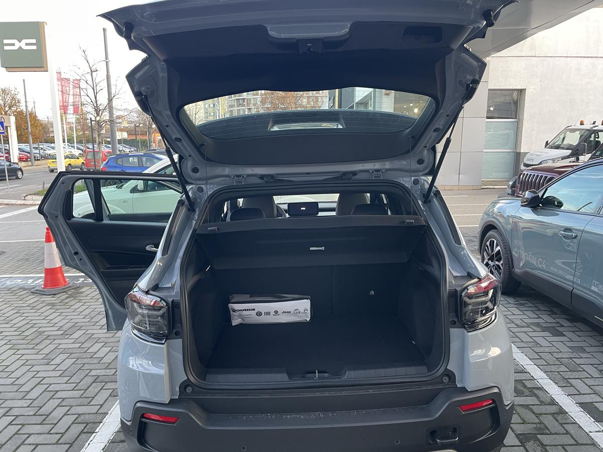 Jeep Avenger MHEV 1.2 136ks DCT6 UPLAND 4X4e - DEMO 