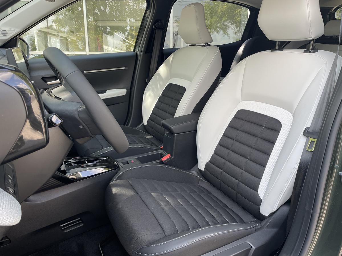 Citroen C3 AIRCROSS MAX 1.2L 136KS HYBRID DCT6 - TEST VOZILO 