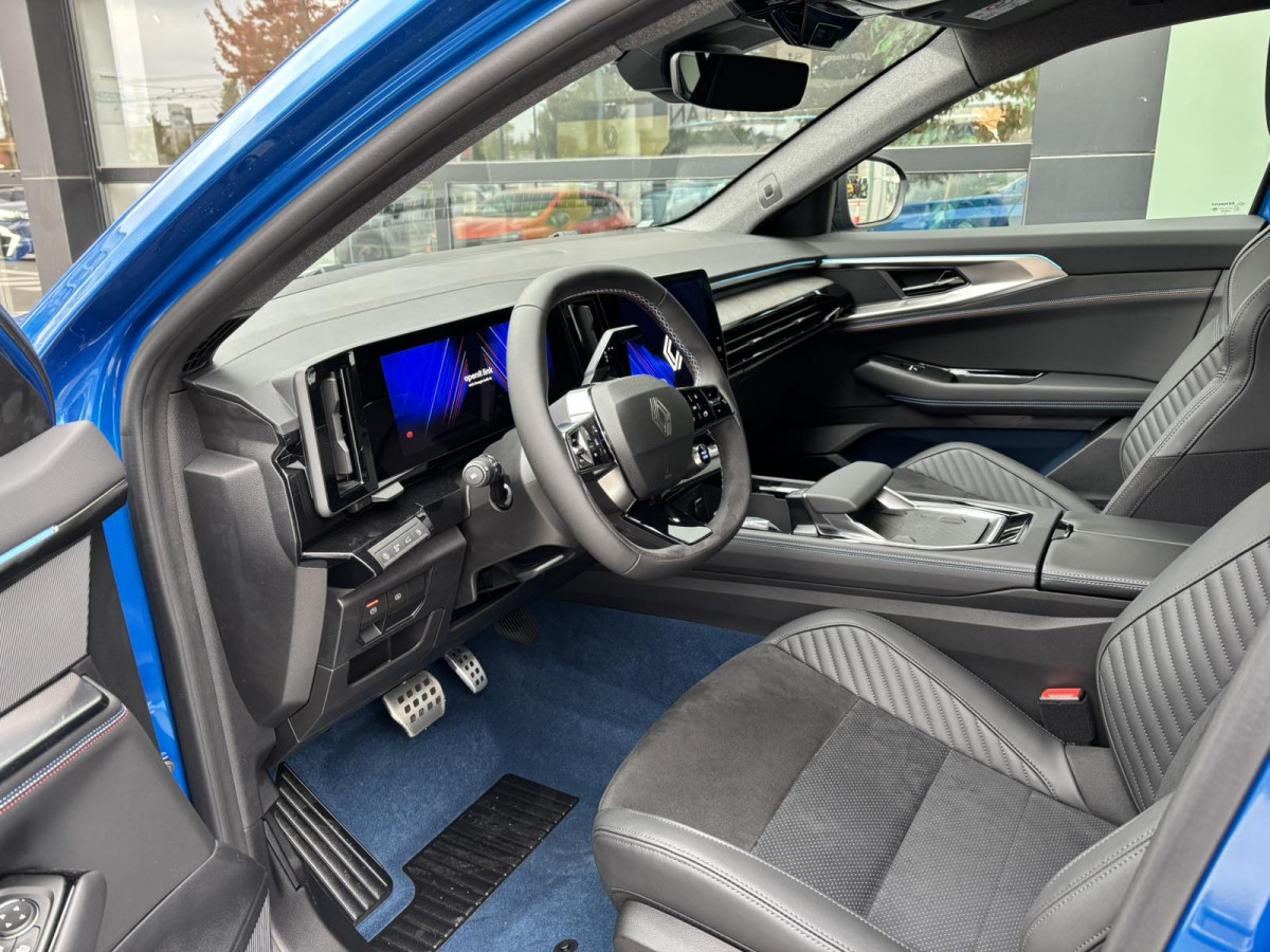 RENAULT RAFALE esprit Alpine E-Tech plug in hybrid 300 4x4 