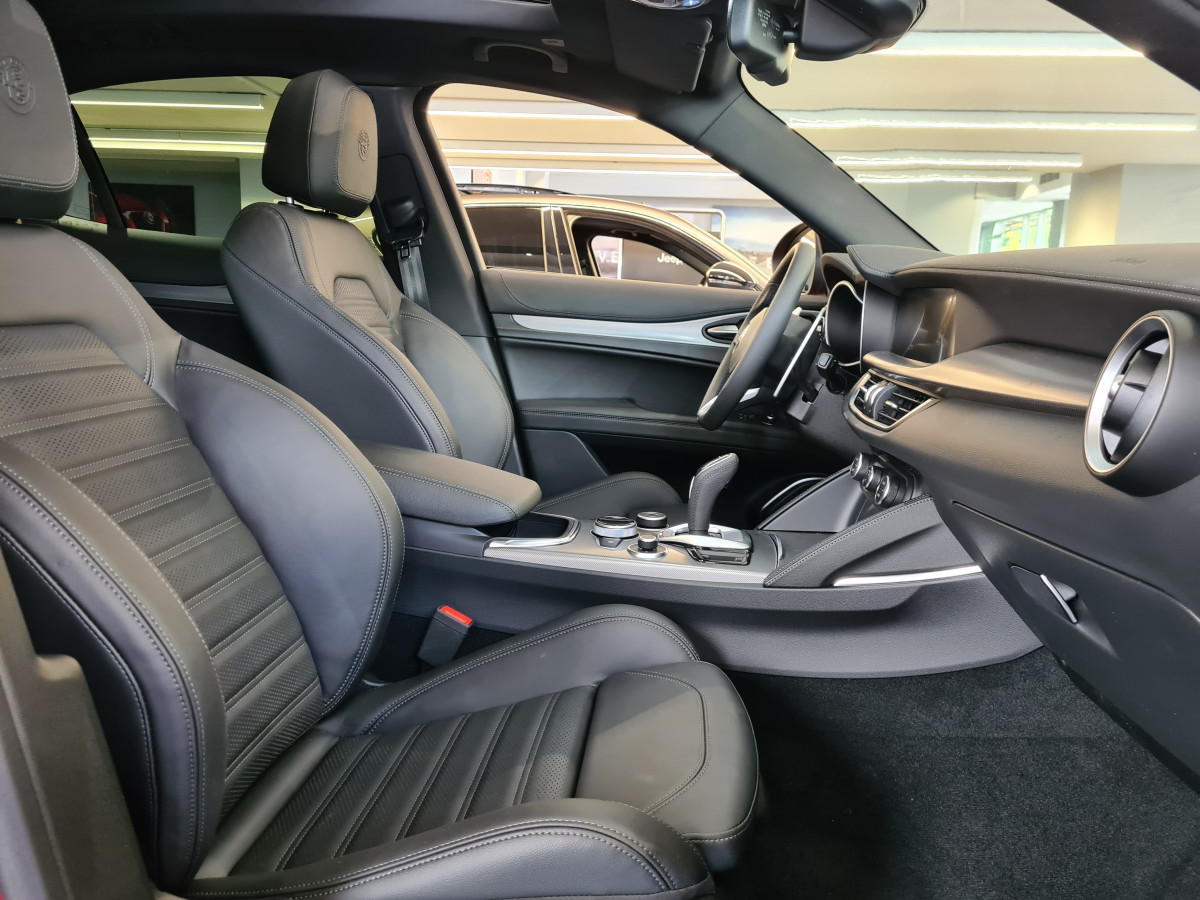 Alfa Romeo Stelvio 2.0 Petrol 280KS Q4 AT8 VELOCE