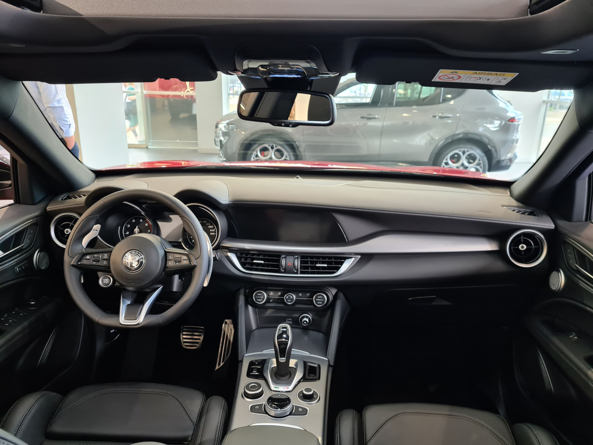 Alfa Romeo Stelvio 2.0 Petrol 280KS Q4 AT8 VELOCE